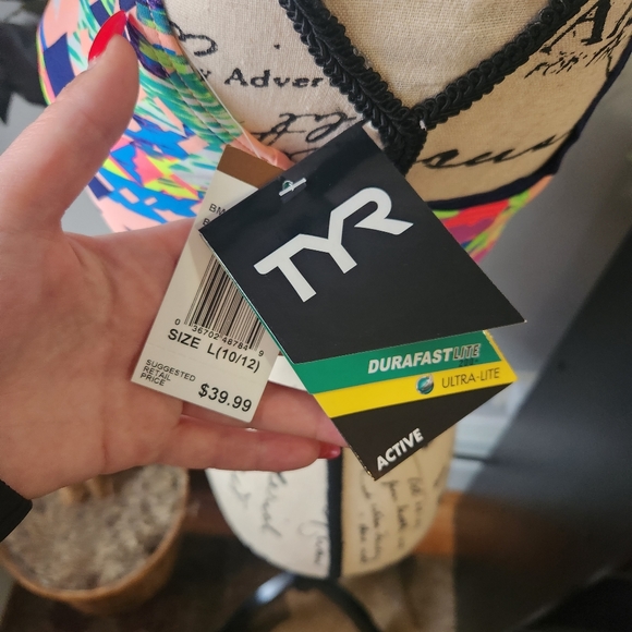 Sports Bra - Picture 5 of 6